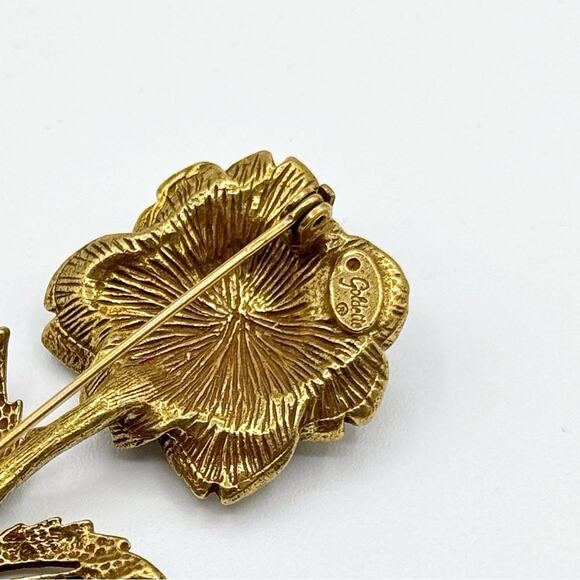 Goldette Antiqued Gold Tone Metal Rose Flower Rhinestone Pin Brooch Estate - Picture 4 of 7